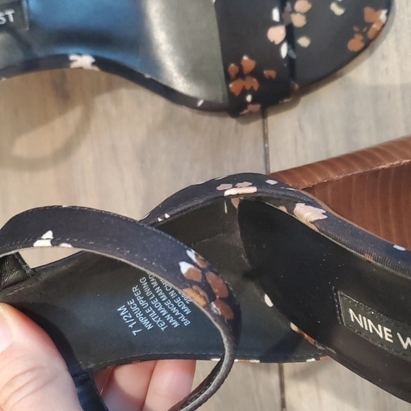 Nine West Ankle Strap Block Heels Two Strap Open Toe Black Sz 7.5M - Picture 5 of 12